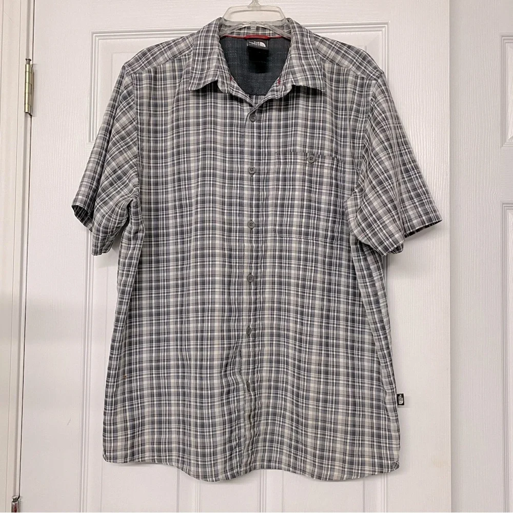 The North Face Plaid Short Sleeve Lightweight Shirt Sz L